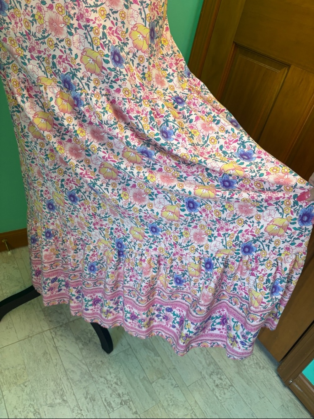 Pink Floral V-Neck Maxi Dress with Short Sleeves - Picture 4 of 16